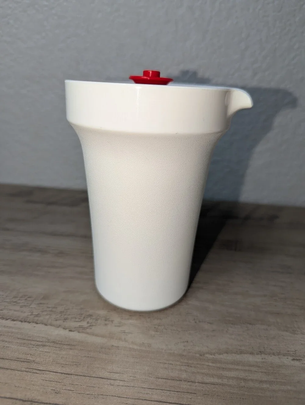 Tupperware Creamer & Sugar Set